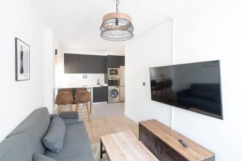 TV and multimedia, Living room, Dining area