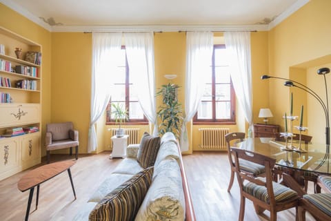 A touch of History, in Santa Reparata Apartment in Florence