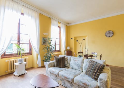 A touch of History, in Santa Reparata Apartment in Florence