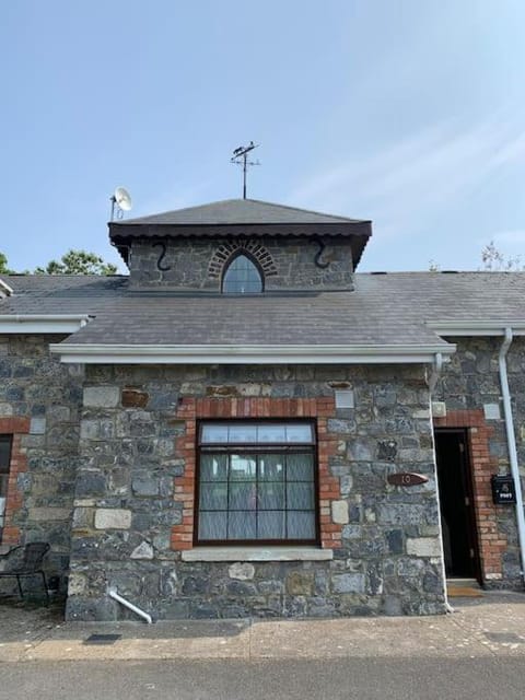 Cut Limestone Apartment Riverside Lodge Apartment in County Kilkenny