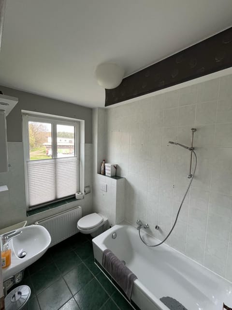 Großzügige Wohnung in Mecklenburg zwischen Wald und Seen Apartment in Mecklenburg-Vorpommern, Germany