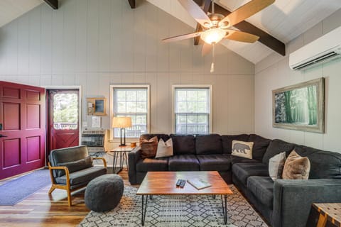 Bear Crossing Chalet Beech Mountain Family Home House in Beech Mountain