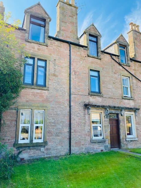 Property building, Decorative detail