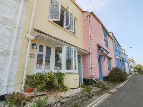Pixie Cottage House in Looe