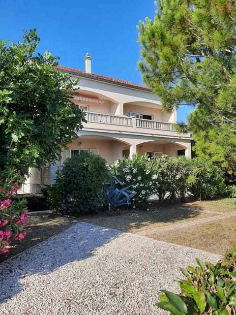 Inner courtyard view
