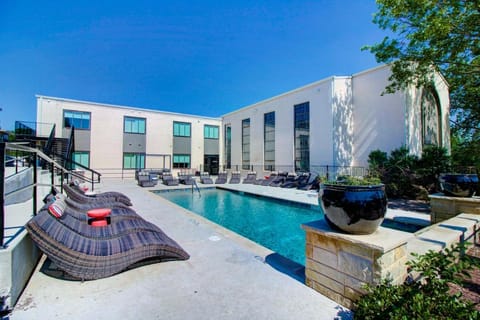 Property building, Swimming pool