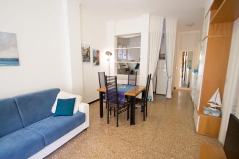 Grande BILOCALE con POSTO AUTO PRIVATO e GIARDINO Apartment in Varazze