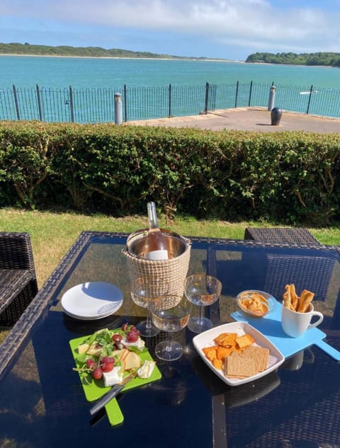 Garden, Lunch