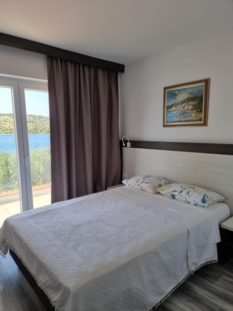 VILLA LAURA Apartment in Šibenik-Knin County, Croatia