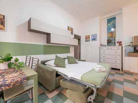 Bed, Living room