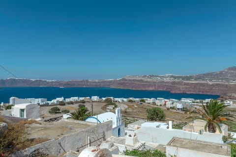 Mountain view, Sea view