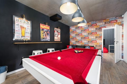 Billiard, Game Room, Table tennis