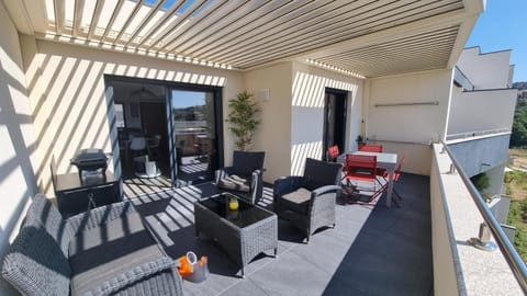 Balcony/Terrace, Balcony/Terrace