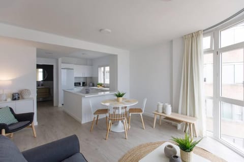 Kitchen or kitchenette, Living room, Dining area