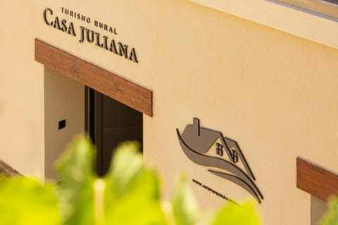 Facade/entrance, Logo/Certificate/Sign