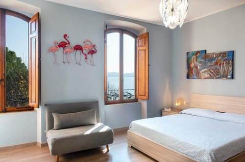 Tramonto sul Lago Apartment in Umbria