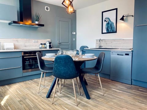 La bulle des Viennes MAISON CLIMATISEE - CHAMPAGNE House in Troyes