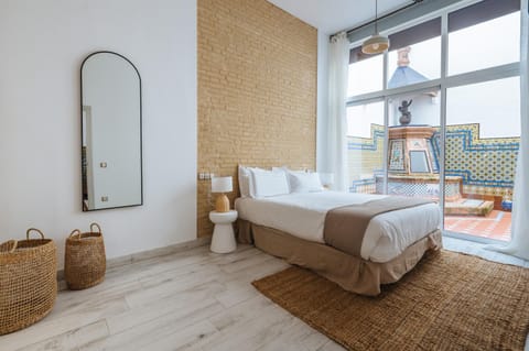 Bed, Photo of the whole room, Bedroom
