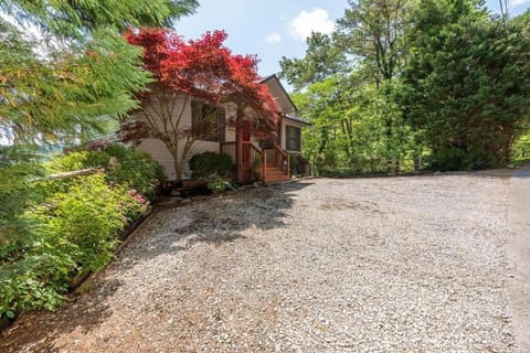 Stairway to Heaven House in Great Smoky Mountains