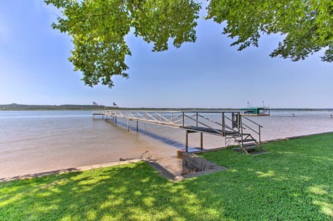 Lakefront Retreat with Pier, Bar Hut and Fireplace! House in Possum Kingdom Lake