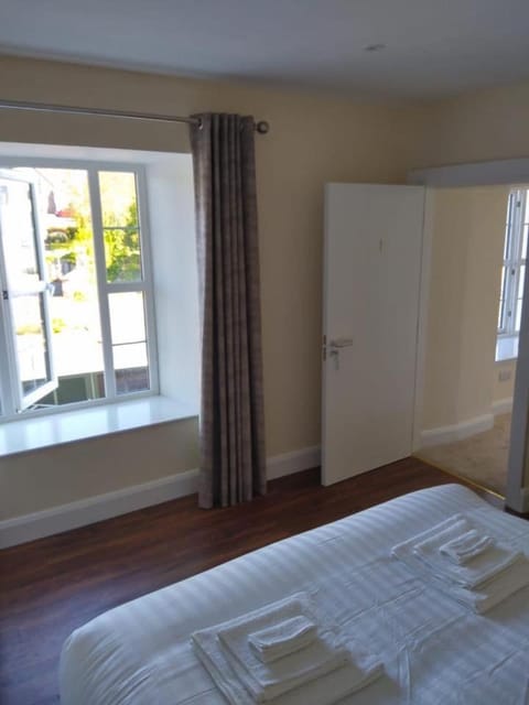 Brackloon Lodge-Brackluin Bed and Breakfast in County Kerry