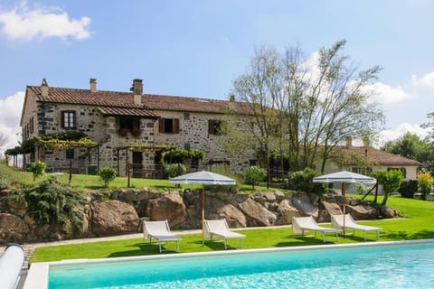 Facade/entrance, Swimming pool