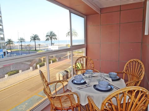 CAPRI GANDIA PRIMERA LÍNEA - Alquiler solo familias Apartment in Safor