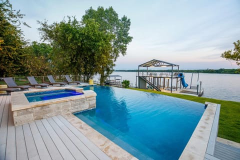 Luxury Lake LBJ House with Heated Swimming Pool and Spill Over Hot Tub and 2 Boat Slips House in Kingsland