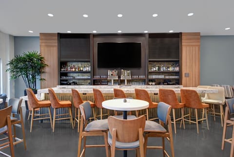 TV and multimedia, Lounge or bar, Lounge or bar, Drinks