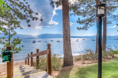 Private Beach Retreat Apartment in Marla Bay