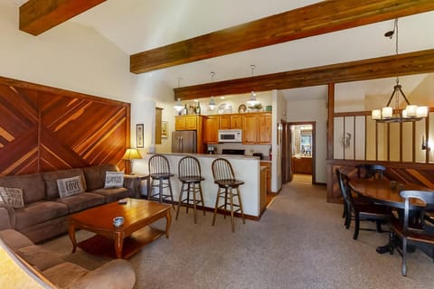 Private Beach Retreat Apartment in Marla Bay