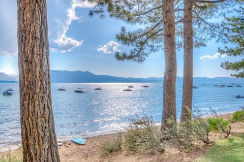 Private Beach Retreat Apartment in Marla Bay