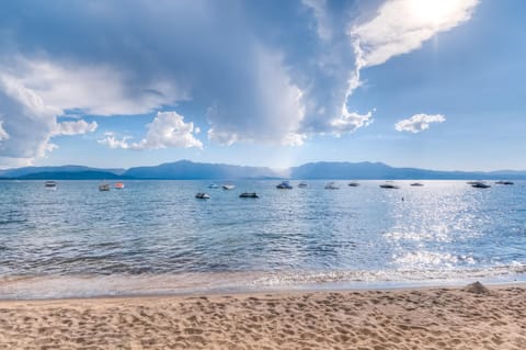 Private Beach Retreat Apartment in Marla Bay