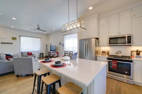 Bozeman Home with Deck Walk to Fishing, Hot Springs House in Idaho