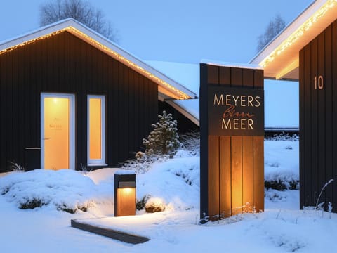 Facade/entrance, Sauna