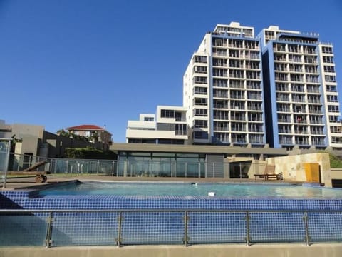 Facade/entrance, Swimming pool