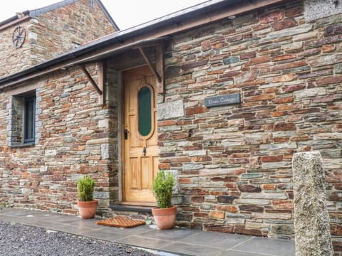 Elvan Cottage House in England