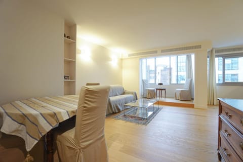 Beautiful new Apartment with carpark Apartment in Levallois-Perret