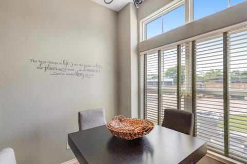 Casa Lakeside Bliss House in Kingsland