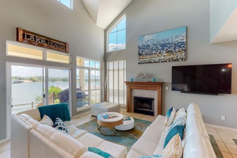 Casa Lakeside Bliss House in Kingsland