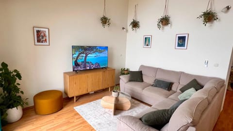 Living room, Lounge or bar, Sea view