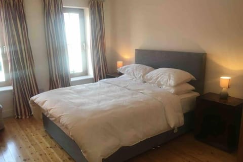 Apartment 4, Clifden Bay Apartments Apartment in Clifden