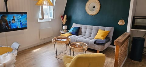 Communal lounge/ TV room, Living room, Lounge or bar