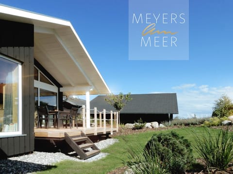 Property building, Garden, Garden view