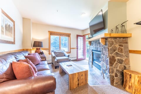 Red Hawk Lodge by Summit County Mountain Retreats House in Keystone