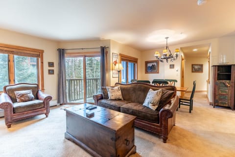 Red Hawk Lodge by Summit County Mountain Retreats House in Keystone