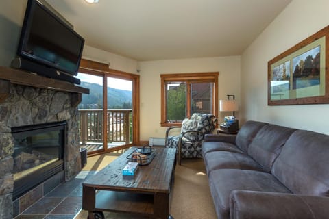 Red Hawk Lodge by Summit County Mountain Retreats House in Keystone
