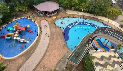 Aqua park, Swimming pool