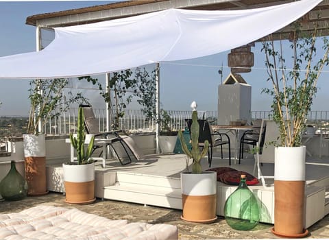 Balcony/Terrace, City view, Landmark view, Sea view, Sunrise, Sunset, kitchen
