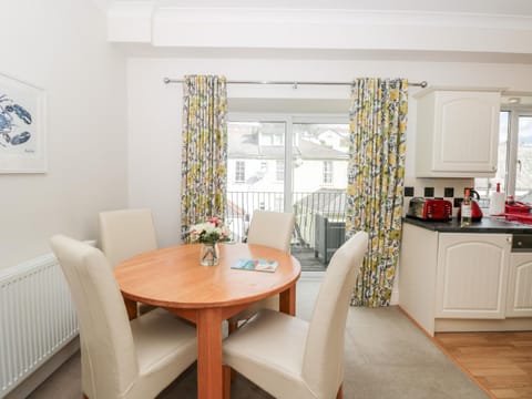 Huffin House in Dartmouth